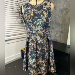 Liz Claiborne career multi color dress. Sleeveless fit & flare. Sz 6